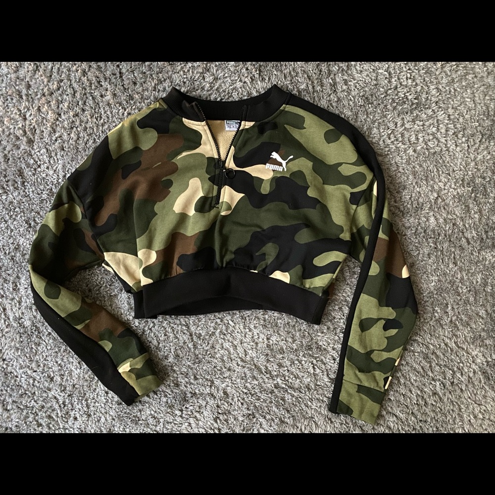 Puma Camouflage quarter-zip crop top
